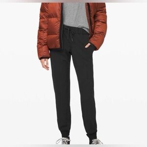 Lululemon * On the Fly Joggers, Black, Women’s size 4